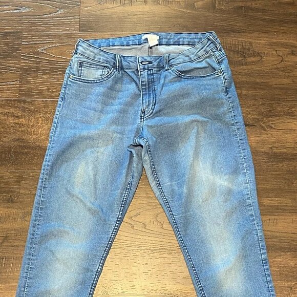 SKINNY Leg Jeans Whiskering Distressed Light Blue Size 10 - Picture 2 of 8